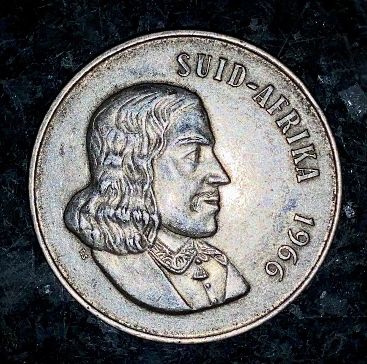 S.Africa -- Taged Ear Silver R1 -- 1966