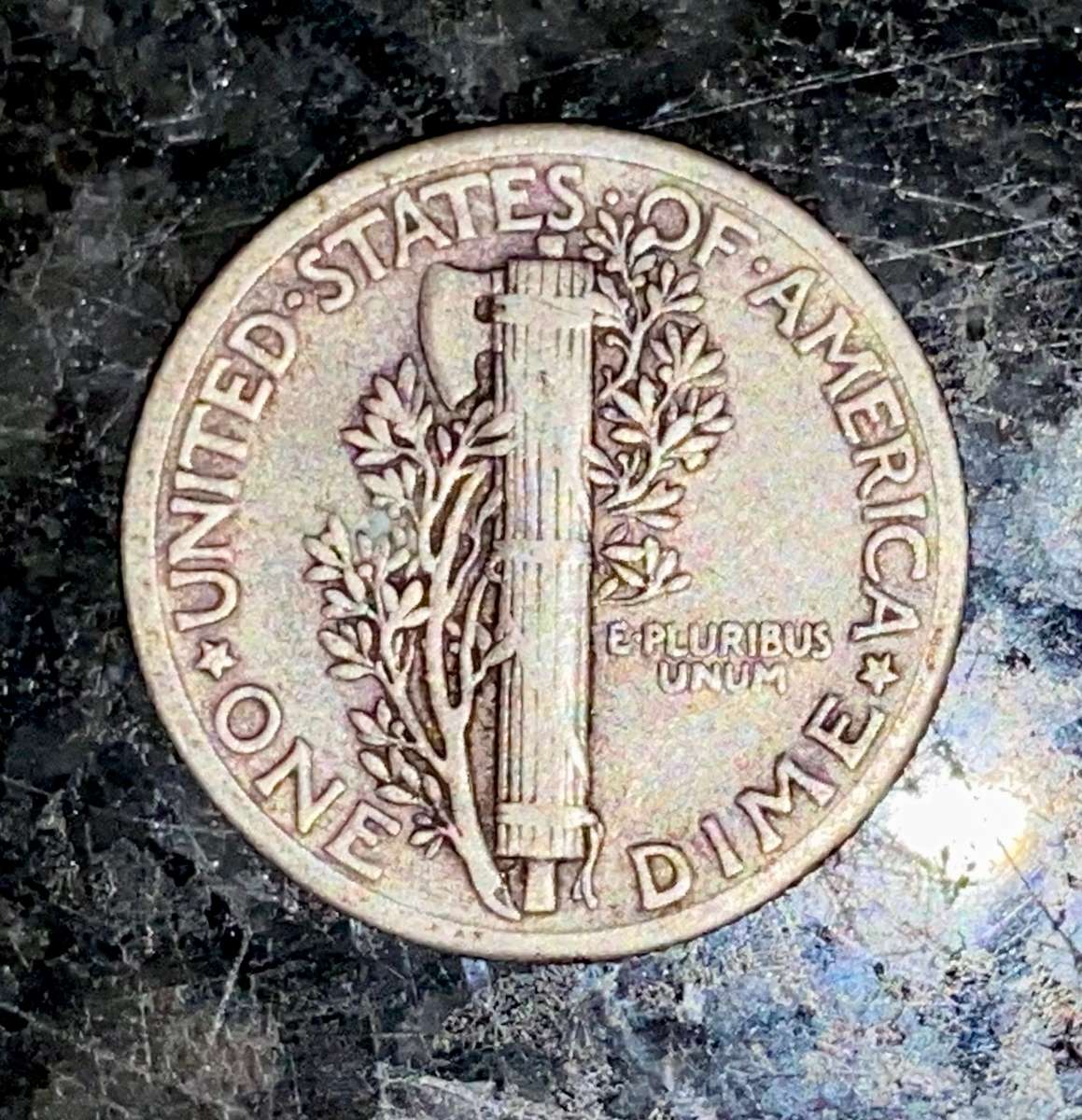 USA 1935 -- 1 DIME -- 900 silver