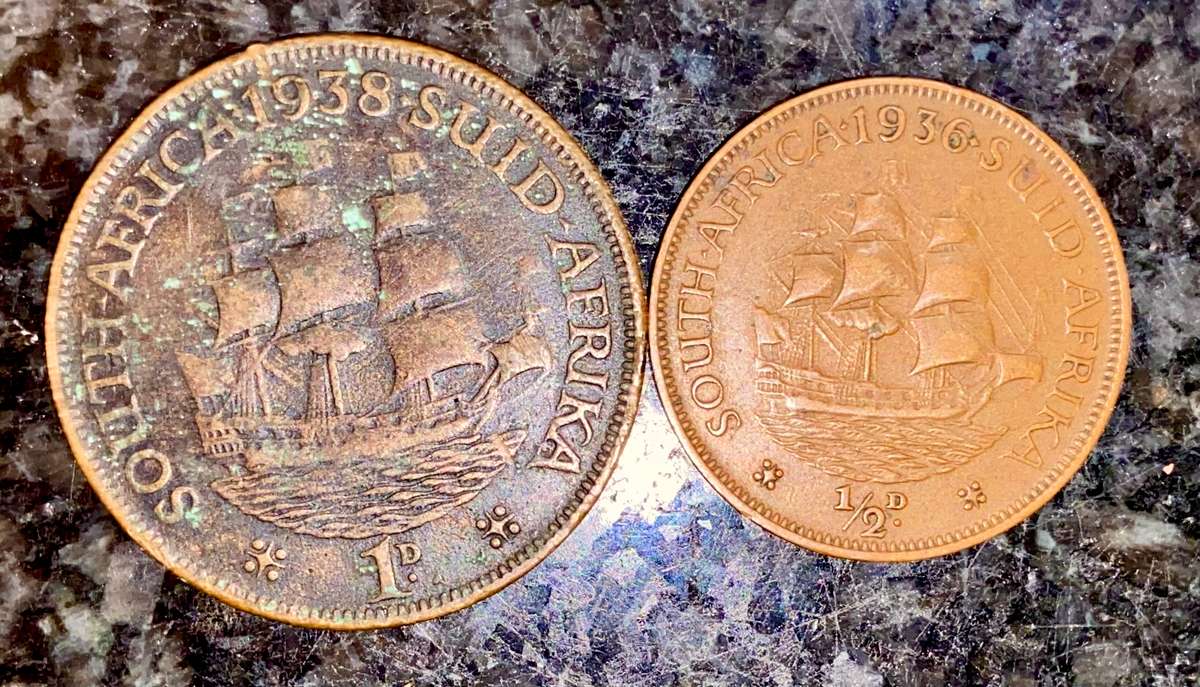 S.A Union set 1 penny 1938 & 1/2 penny 1936 (1 bid atkes all)