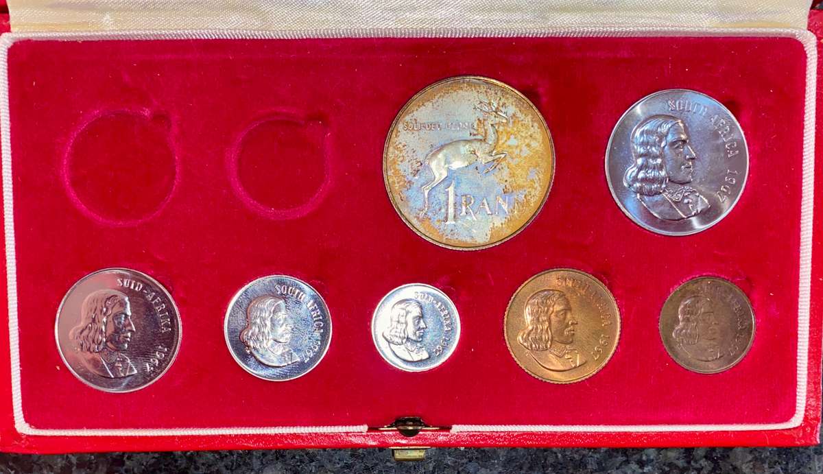 South Africa 1967 Proof set silver R1 (gold toning) TO 1 cent red SA mint box