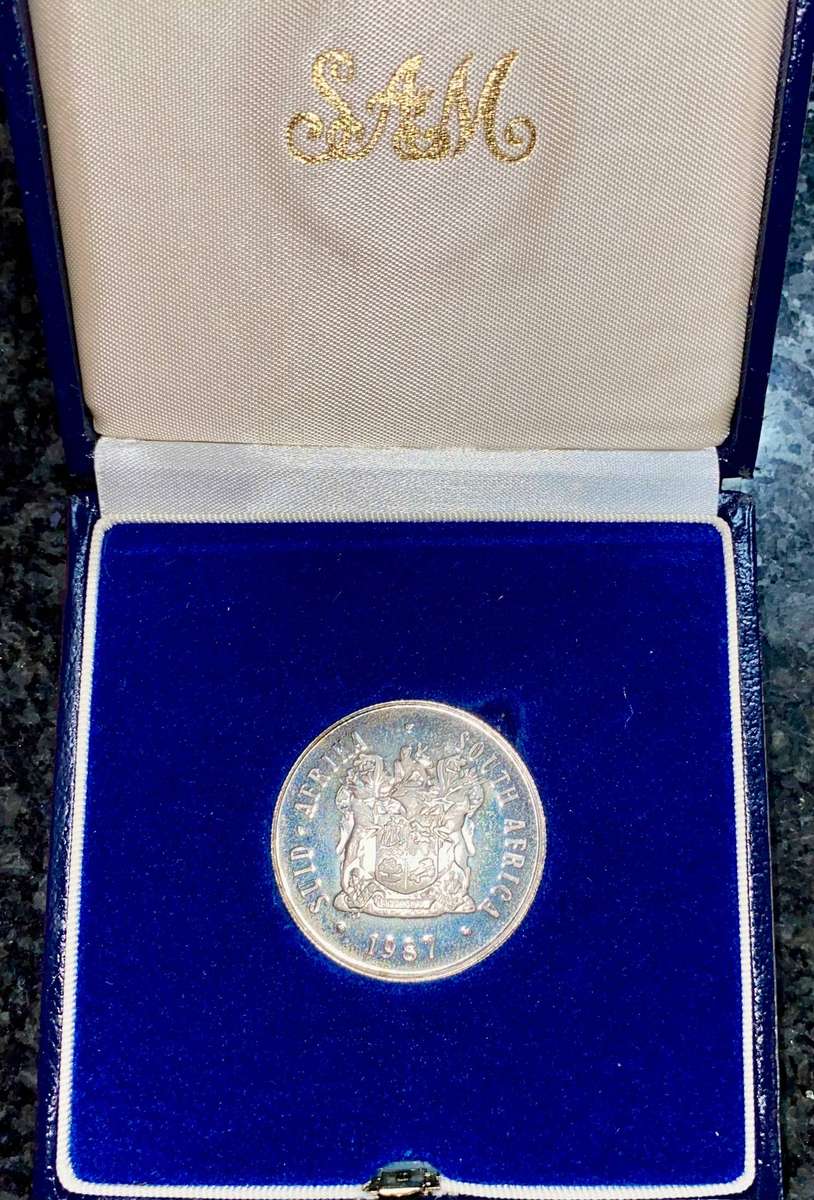 South Africa Proof Silver R1 -- 1987 -- in sa mint box