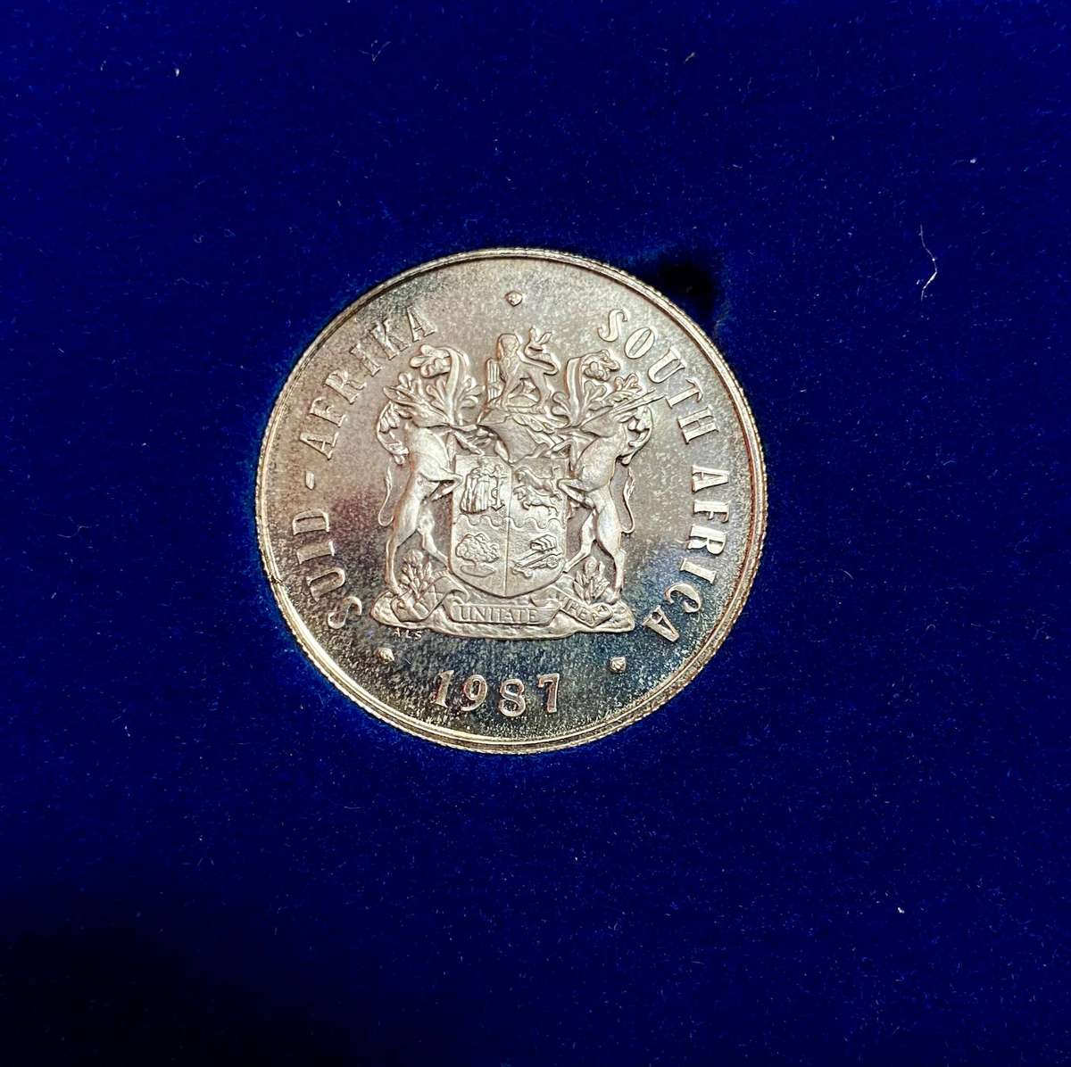 South Africa Proof Silver R1 -- 1987 -- in sa mint box