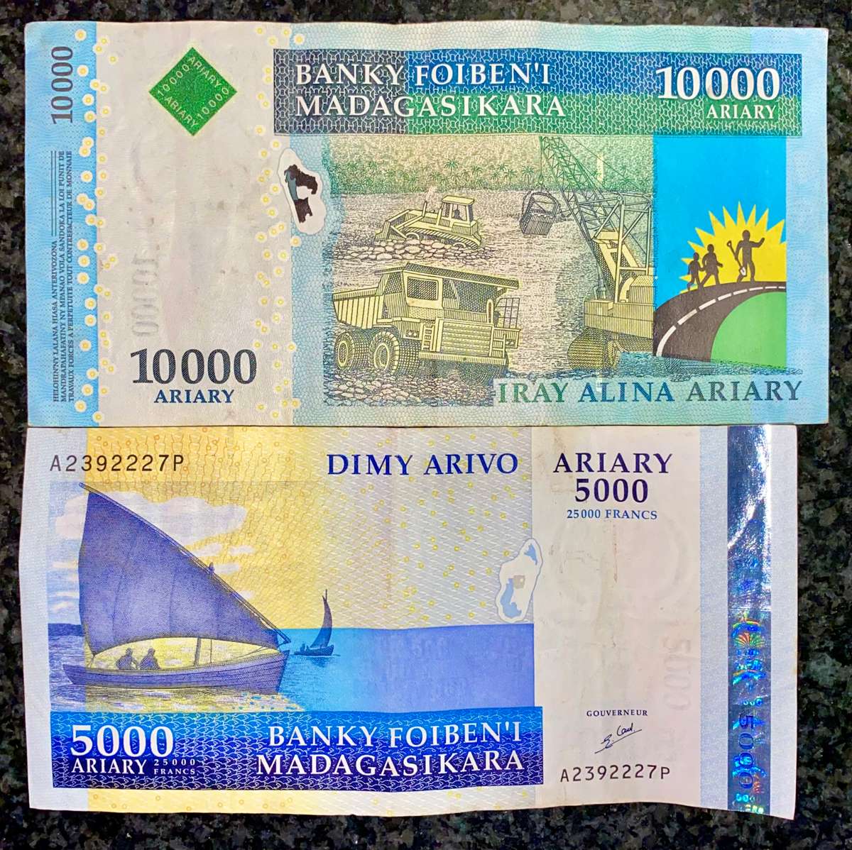 MADAGASCAR SET 10,000 AVIARY/FRANC & 5000 FRANCS ND(1 BID TAKES ALL)