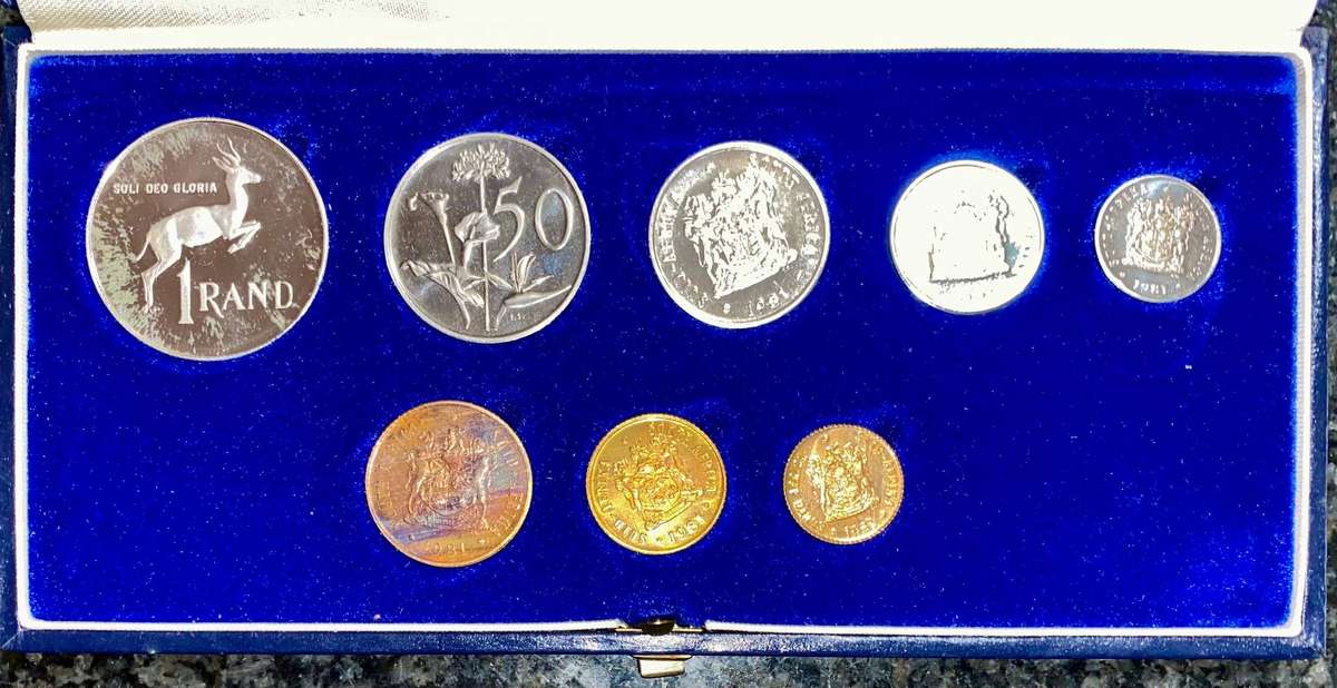 South Africa Proof set Silver R1 to 1/2 cent 1981 Blue SA Mint box