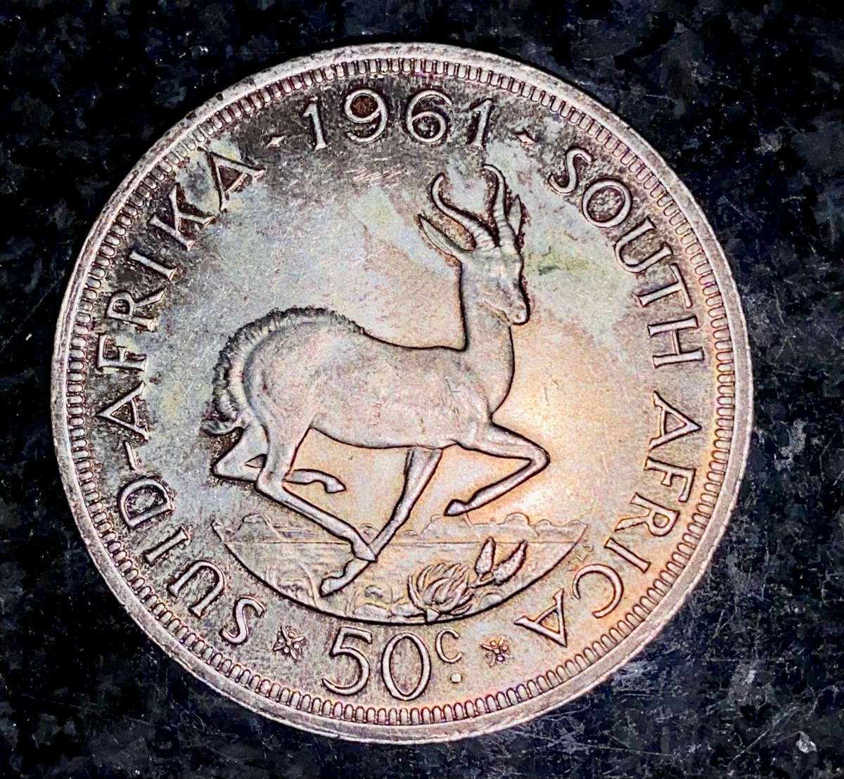 SOUTH AFRICA SILVER 50 CENT 1961 MINTAGE ONLY 54746 GOOD CONDITION SILVER CROWN SIZE