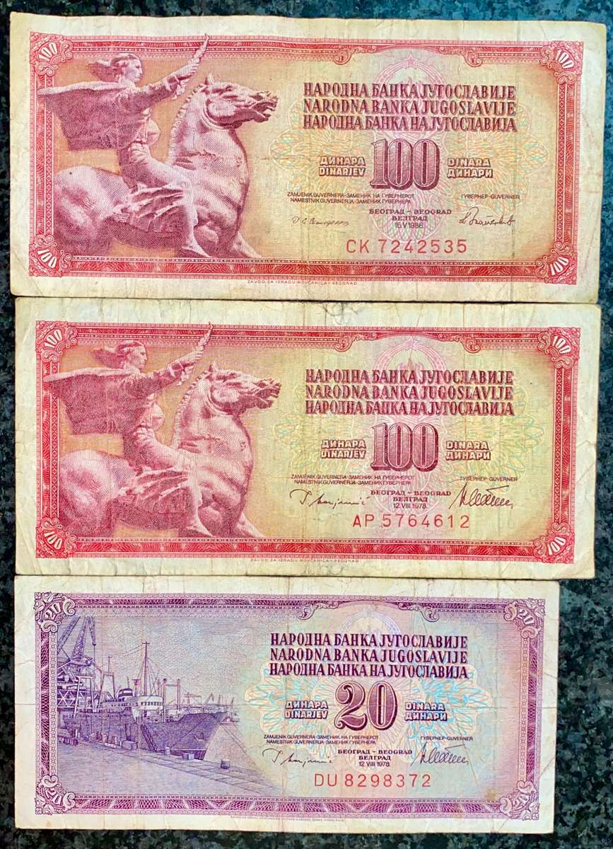 YUGOSLAVIA SET 100 DINARA (TWO DIFFERENT SIGNATURES) & 20 DINARS (1 BID TAKES ALL)