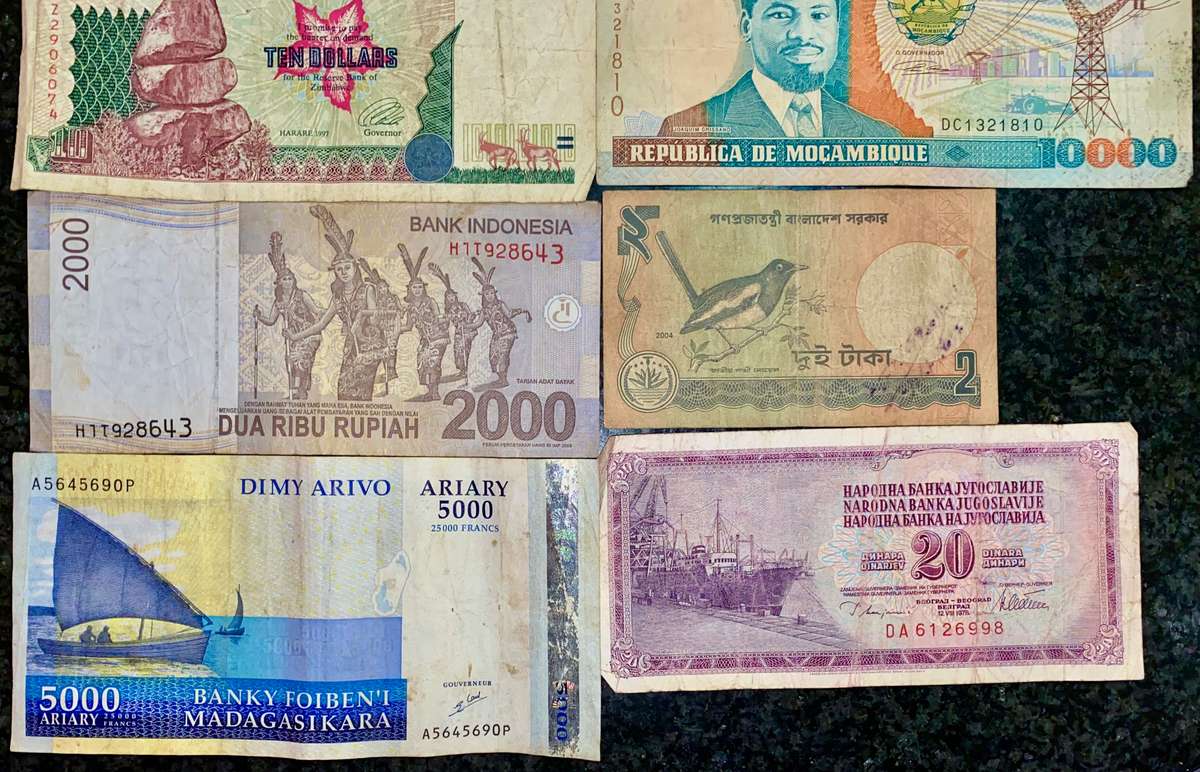 INTERNATIONAL LOT MADAGASCAR - BANGLADESH - ZIMBABWE  + MORE (1 BID TAKES ALL 10)