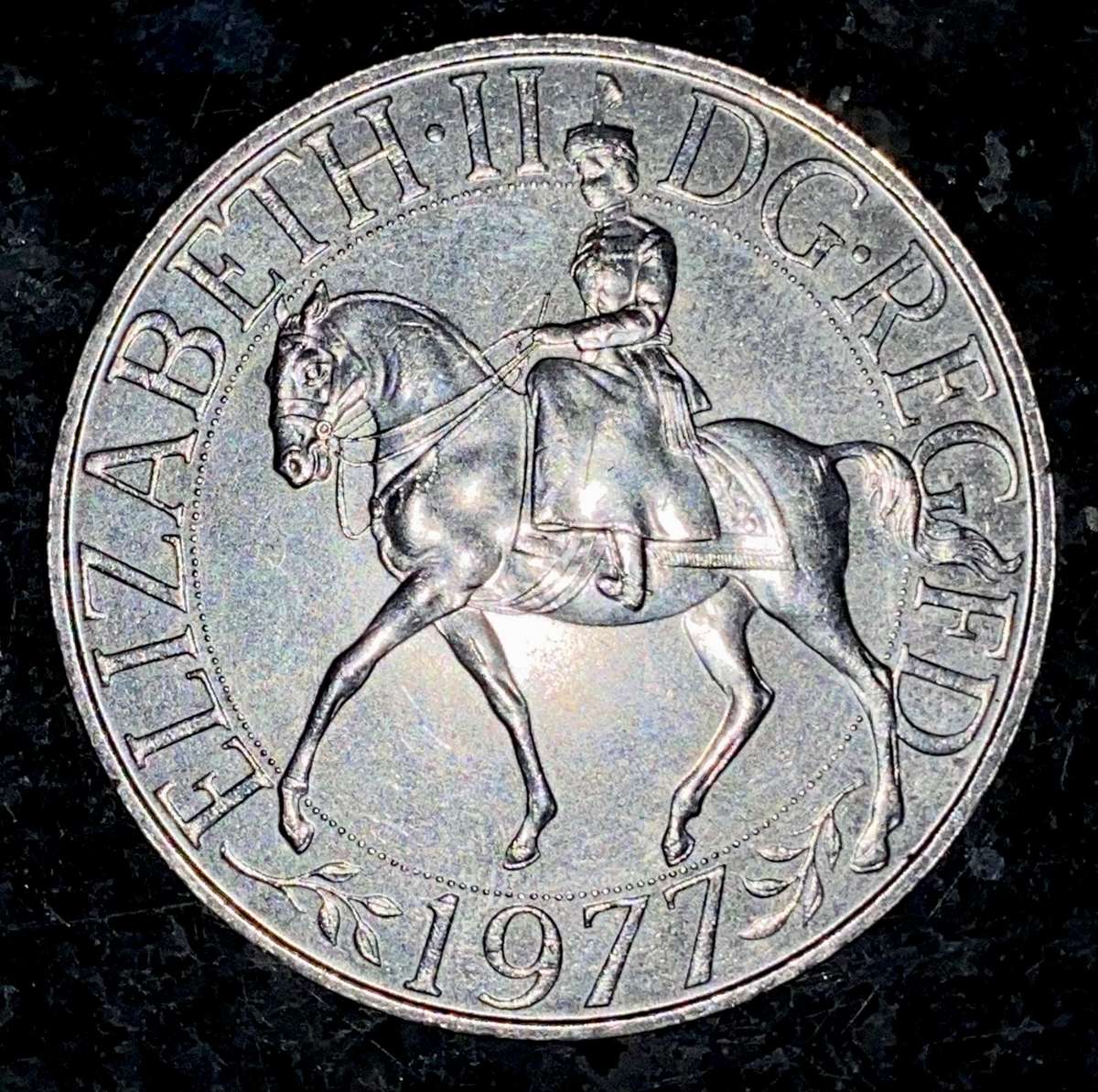 GREAT BRITAIN 5 SHILLING 1977 - CROWN