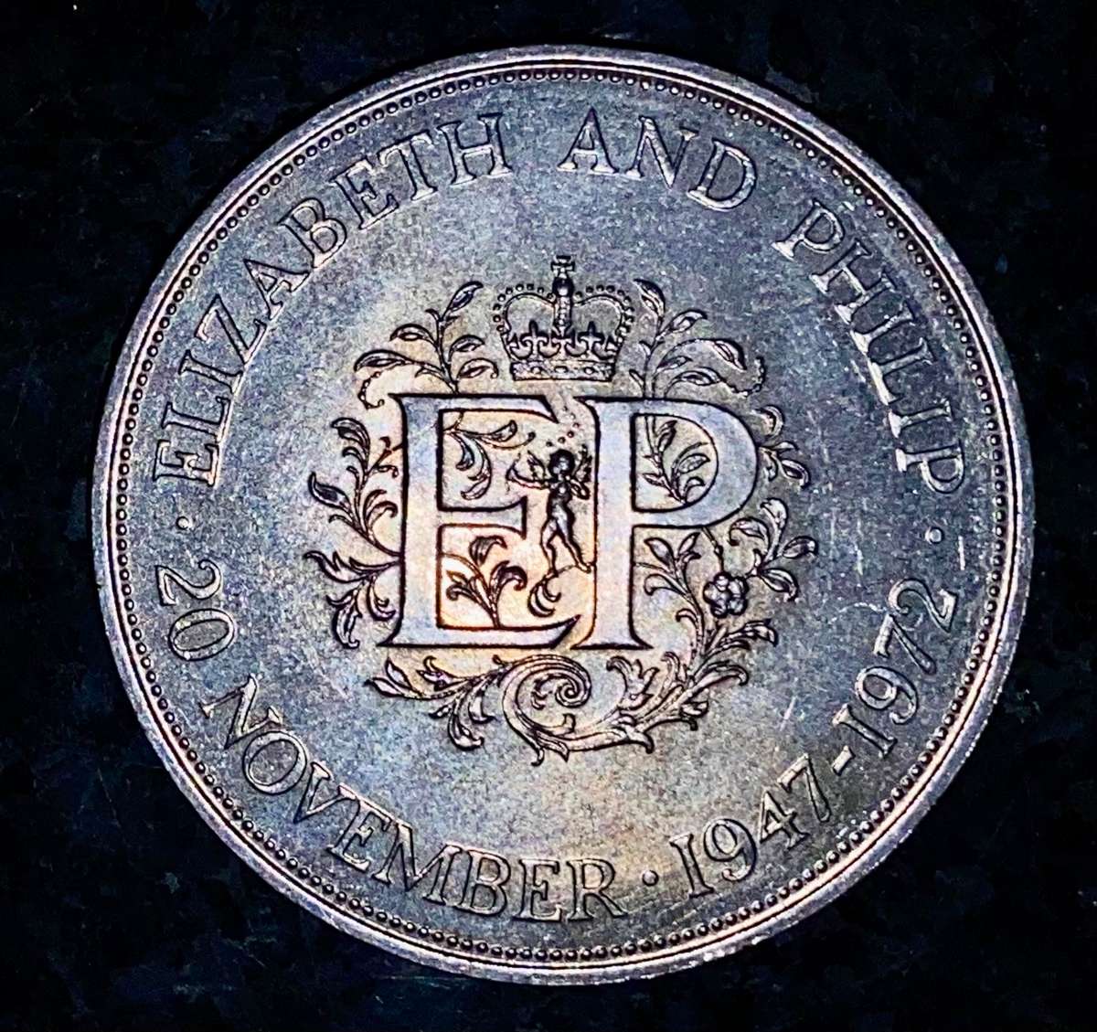 GREAT BRITAIN 5 SHILLING 1972 - ELIZABETH & PHILLIP WEDDING