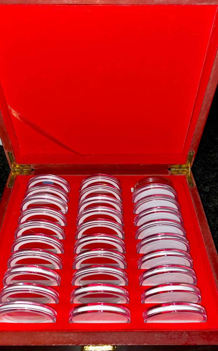 Wooden Box Coin Holder with 30 capsules various sizes