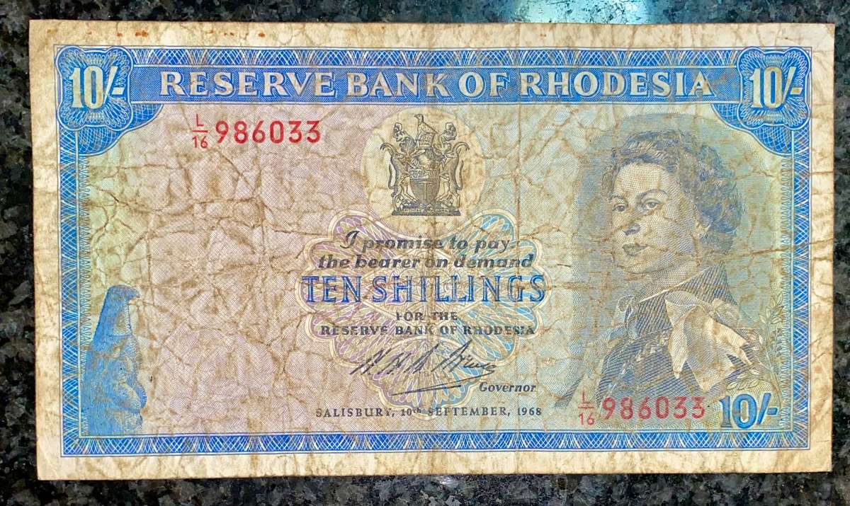 Rhodesia 10 shillings 1968 -- L16 /986033 wtm CJ Rhodes
