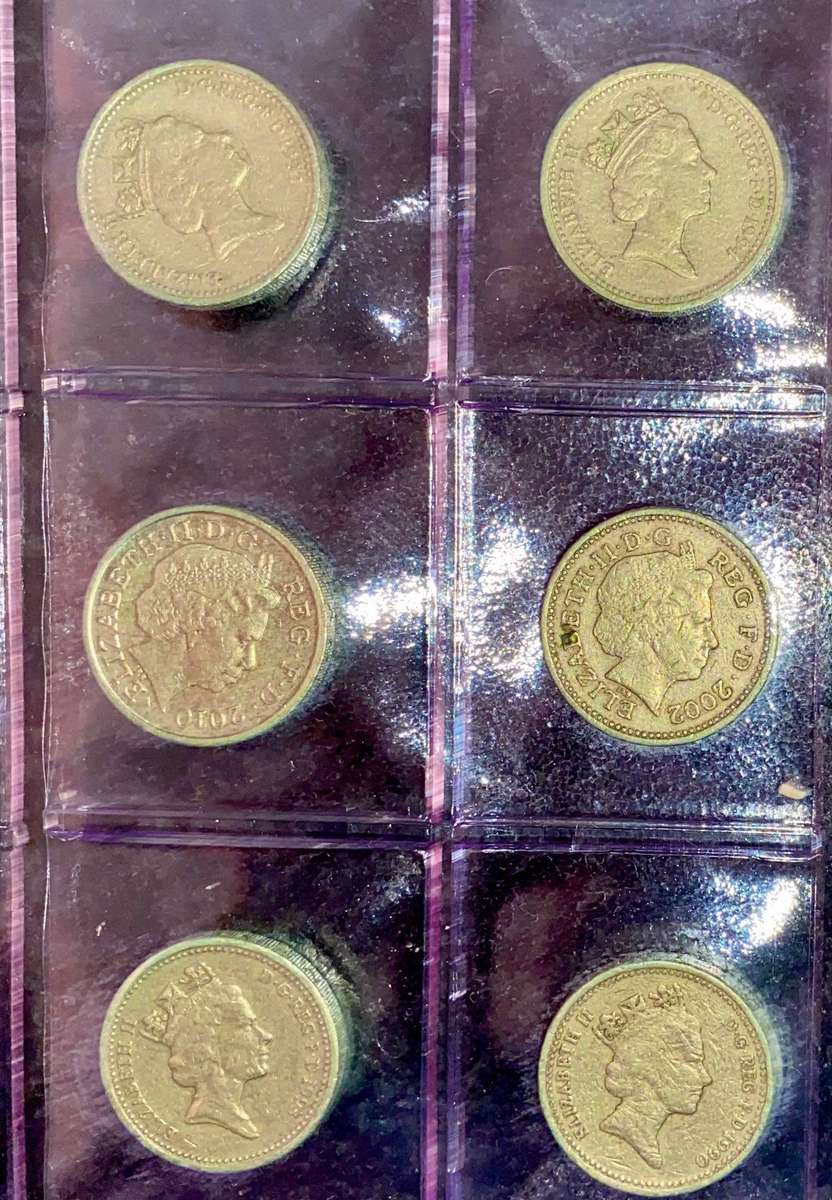 Great Britain Collection 1 pound 1983-2010 in coin folder - lot 6