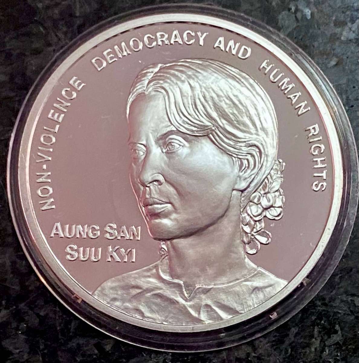Aung San 1991 Nobel Peace Prize Proof Sterling Silver 1OZ - in capsule