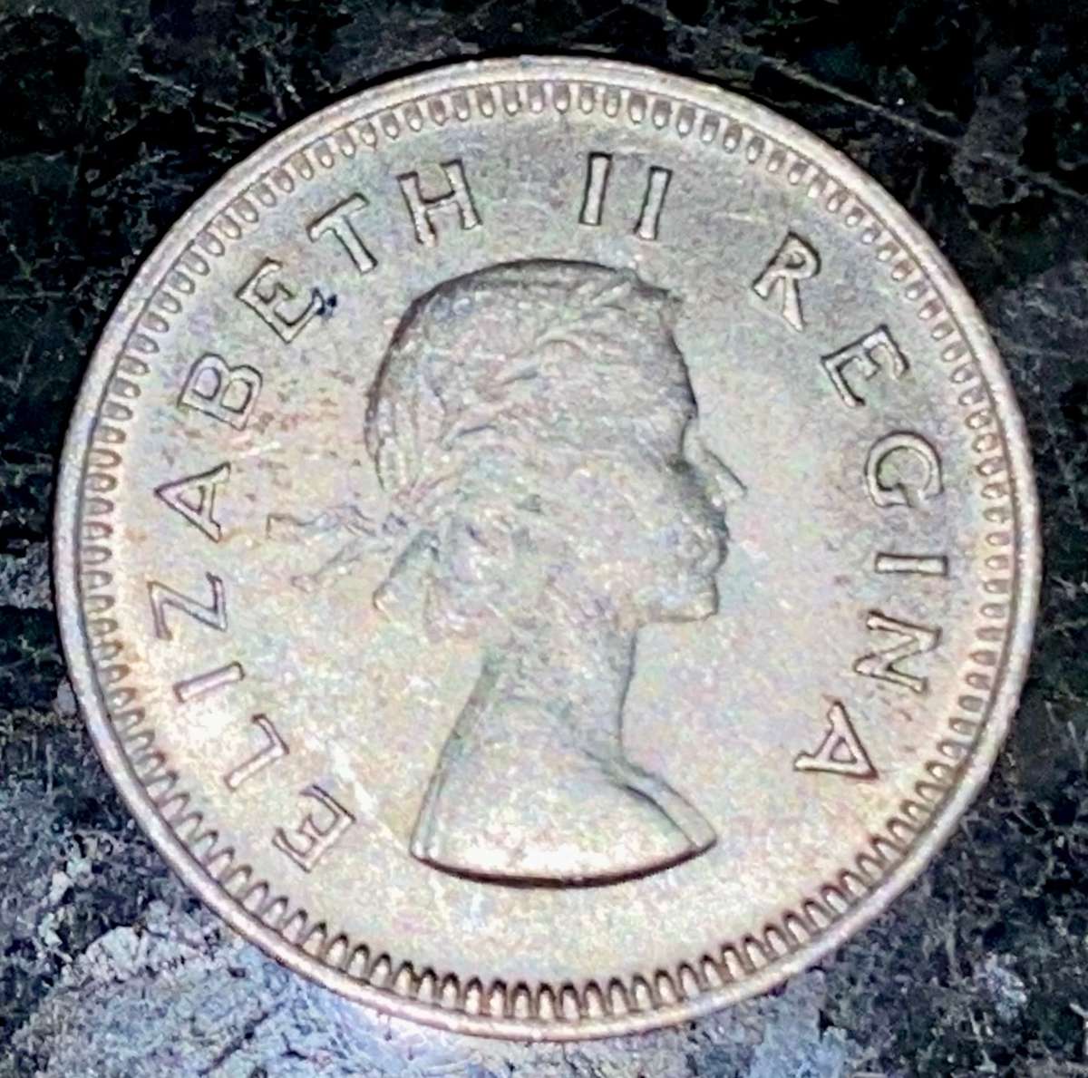 S A UNION SILVER 3D THREEPENCE TICKEY --1959-- GOOD CONDITION