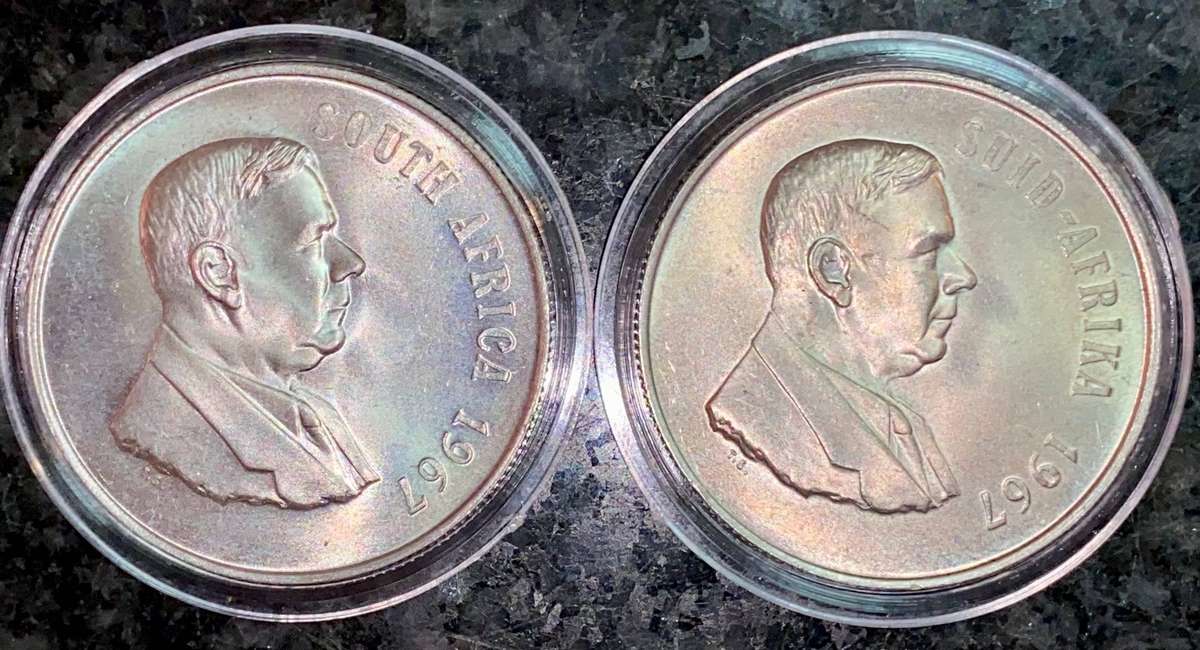 South Africa. Silver Set R1 -- 1967 both English & Afrikaans good condition in capsule