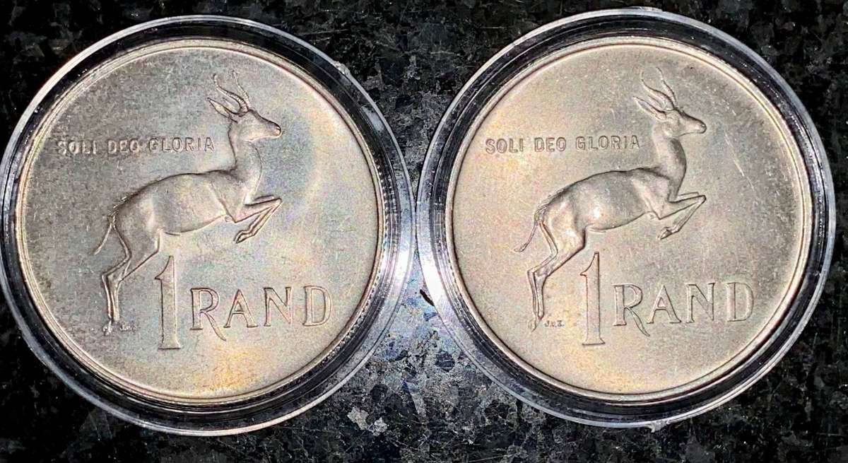 South Africa. Silver Set R1 -- 1967 both English & Afrikaans good condition in capsule