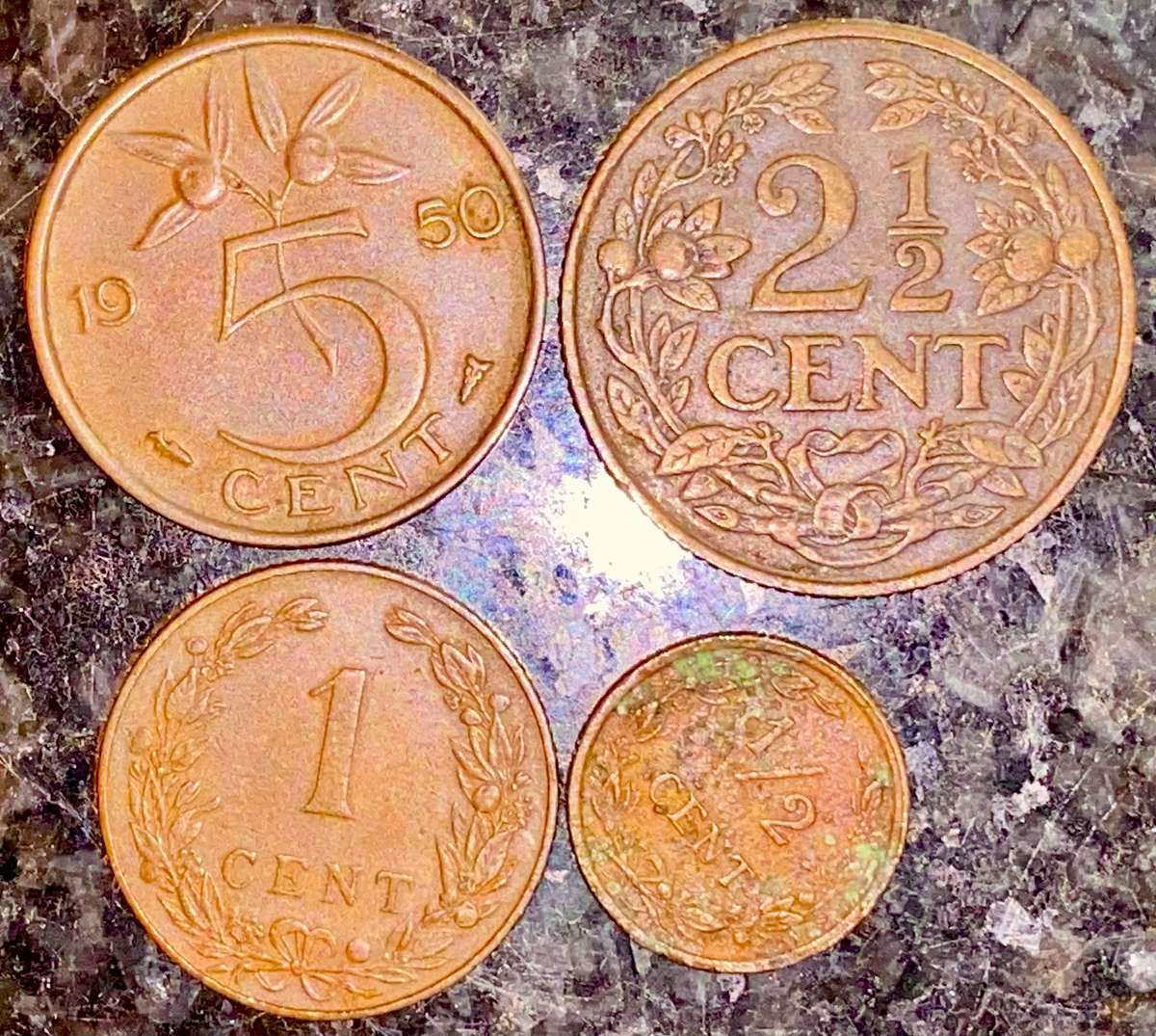 NETHERLANS SET 5 CENT 1950 - 2 1/2 CENT 1919 - 1 CENT 1904 - 1/2 CENT 1906 (1 BID TAKES ALL)