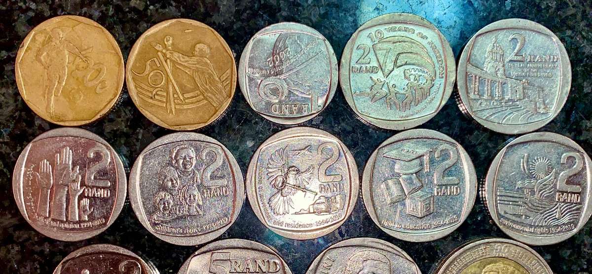 COMPLETE SET OF ALL SOUTH AFRICAN COMMEMORATIVE COINS 1994 TO 2021 - 50 CENT TO R5 GOOD CONDITION