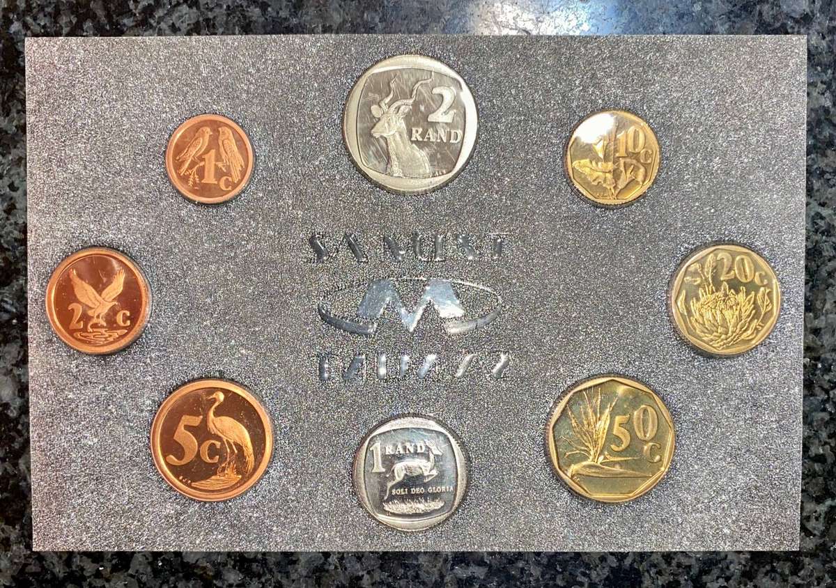 SA Mint Uncirculated set 1993 -- R2 TO 1 cent - still sealed as from SA mint