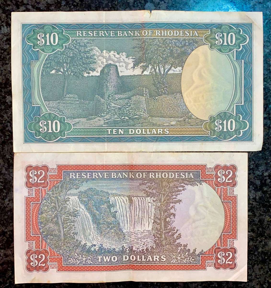 Rhodesia Set 10 dollars & 2 dollars 1979 (1 bid takes all)