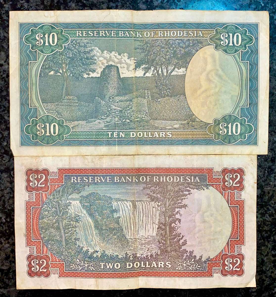 Rhodesia Set 10 dollars & 2 dollars 1979 (1 bid takes all)