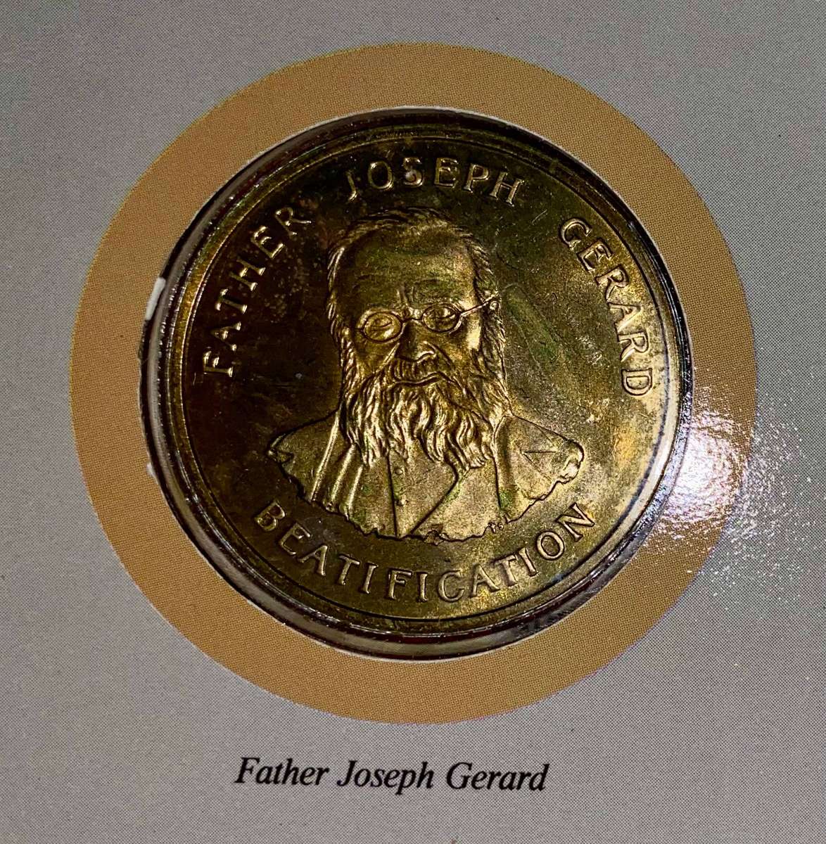 Pope John Paul ll commemorative medallion 15-09-1988 in original folder