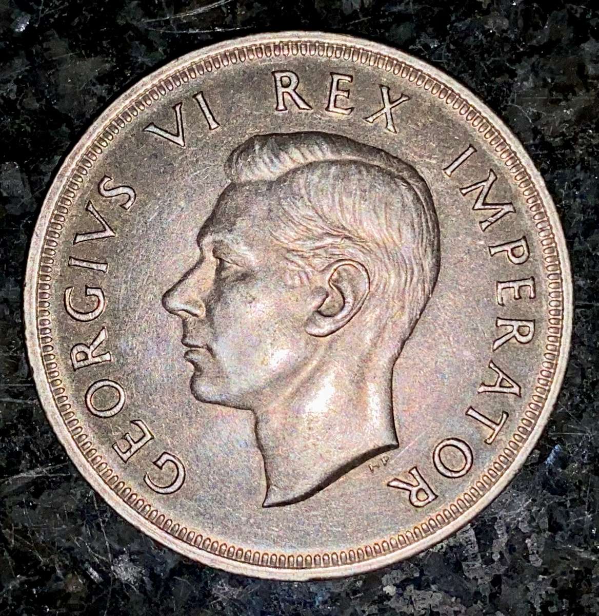 S A UNION SILVER 5 SHILLINGS 1947 CROWN SILVER 80% GOOD CONDITION