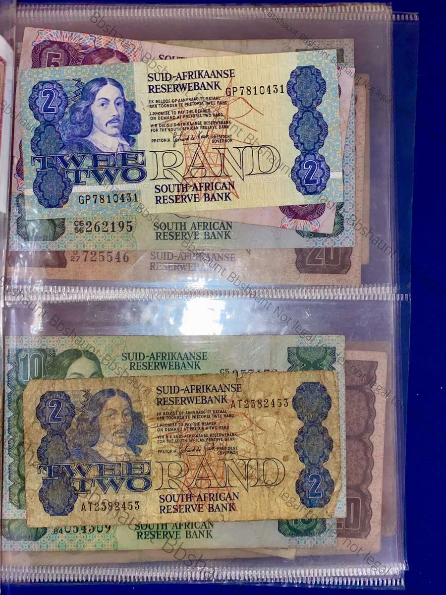 BANKNOTE COLLECTION SOUTH AFRICA & INTERNATIONAL IN FOLDER 17 NOTES IN TOTAL(1 BID TAKES ALL)