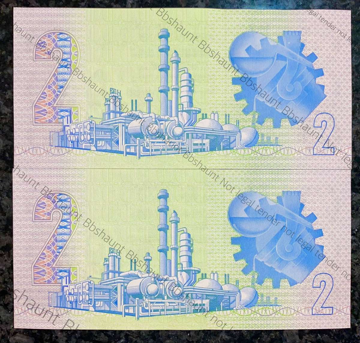 GPC De Kock. R2 in sequence GR1230156-157 unc 3rd issue 1984 (1 bid takes all )