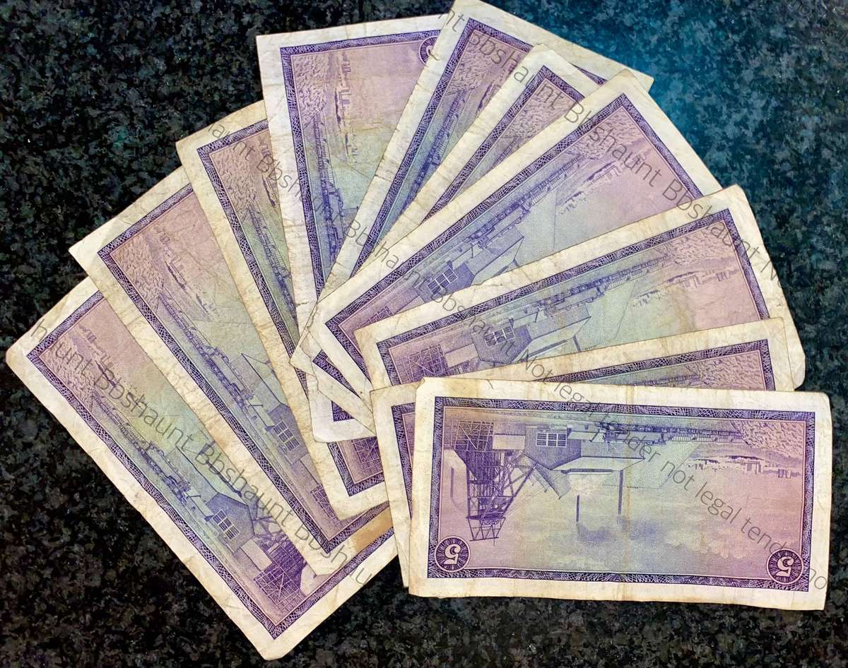 Tw De Jongh. R5 springbuck wtm & van Riebeeck wtm with low no 000307