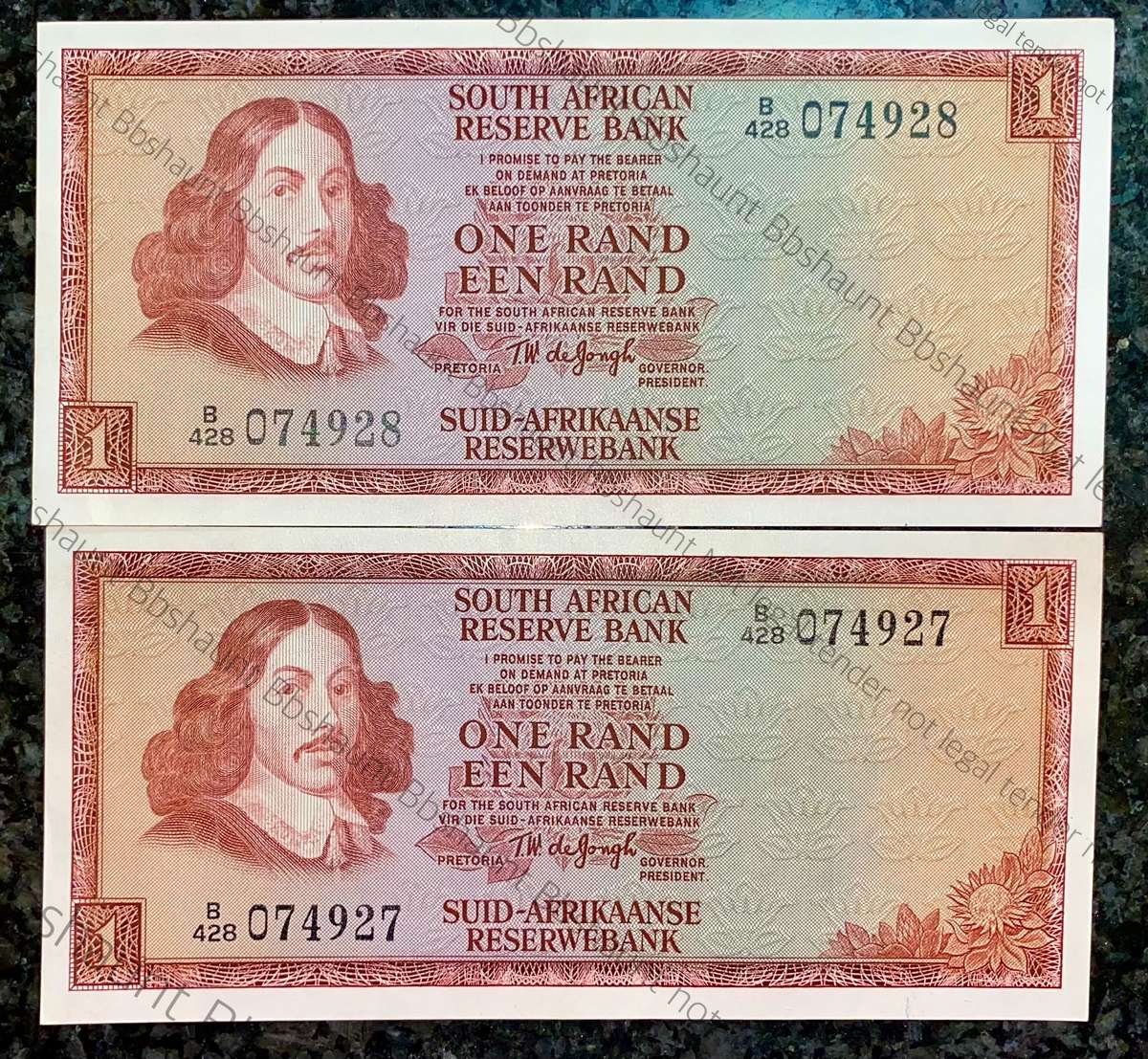 TW DE JONGH R1 IN SEQUENCE B428 /074927-928 UNC 3RD ISSUE 1975(1 BID TAKES ALL)