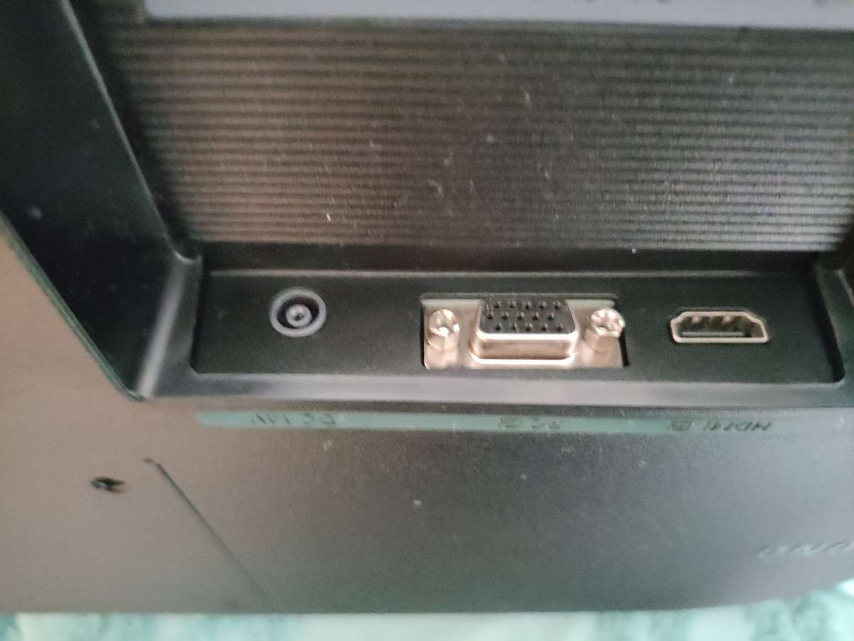 Samsung 27-Inch FHD IPS Flat Monitor