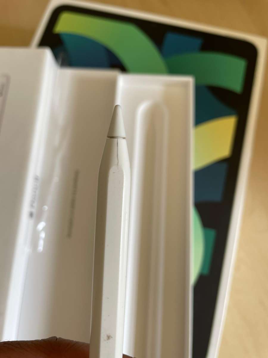 iPad Air (10.9-inch, 2020, 4th Generation) 64GB Wi-Fi + Pencil