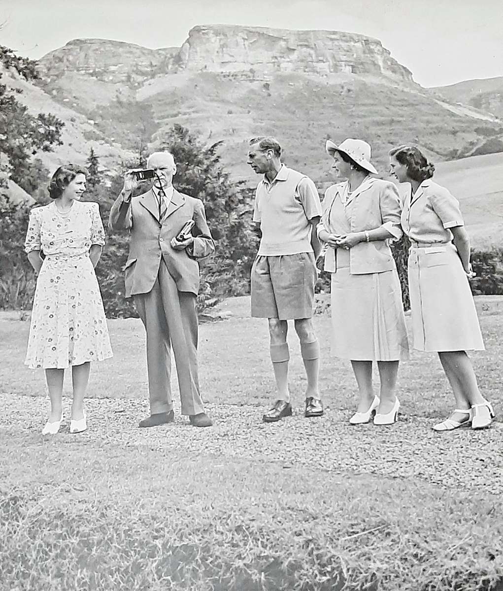 ** RARE: 1947 Royal Visit to South Africa Official Photograph Lot #3 **