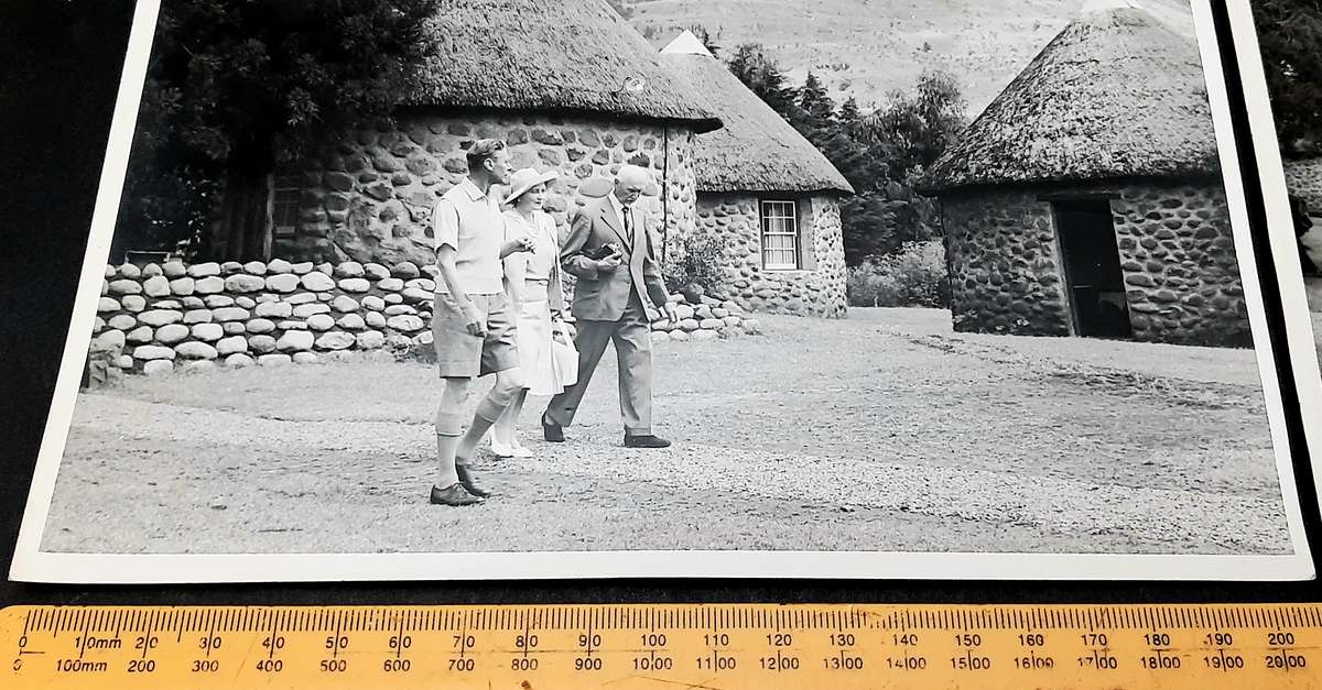 ** RARE: 1947 Royal Visit to South Africa Official Photograph Lot #3 **