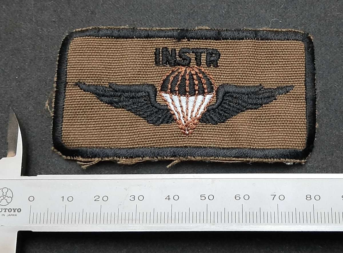 **Border War: 1980s SWATF Nutria Parachute Instructor Qualification Badge *
