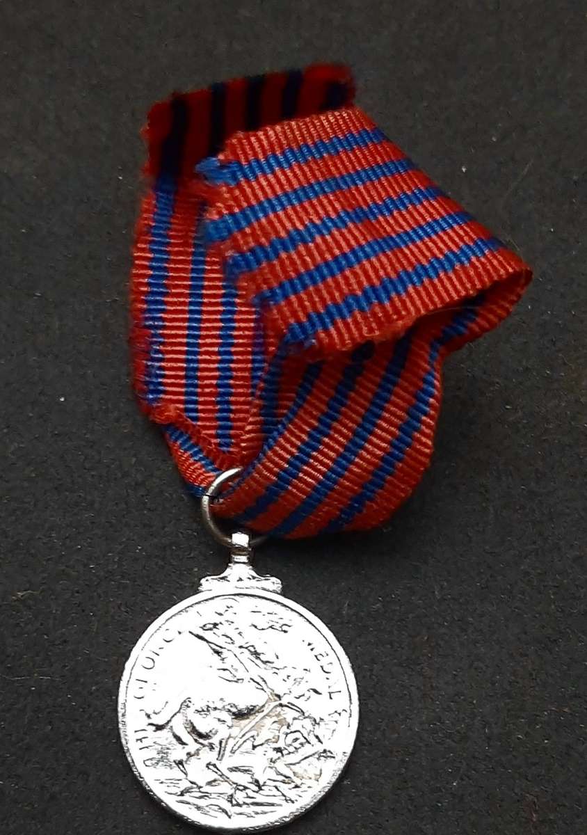 ** WW2 British: Repro. The George Miniature Medal w/ Ribbon. **