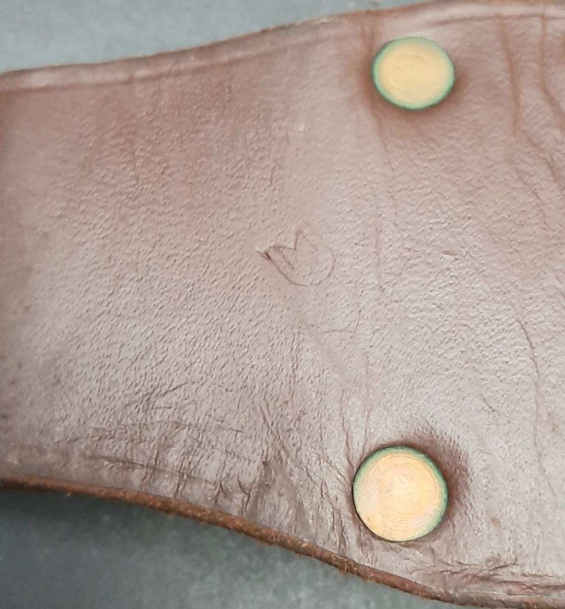 ** 1960s SADF : Early FN FAL Leather Bayonet Frog ( Union Marked).**