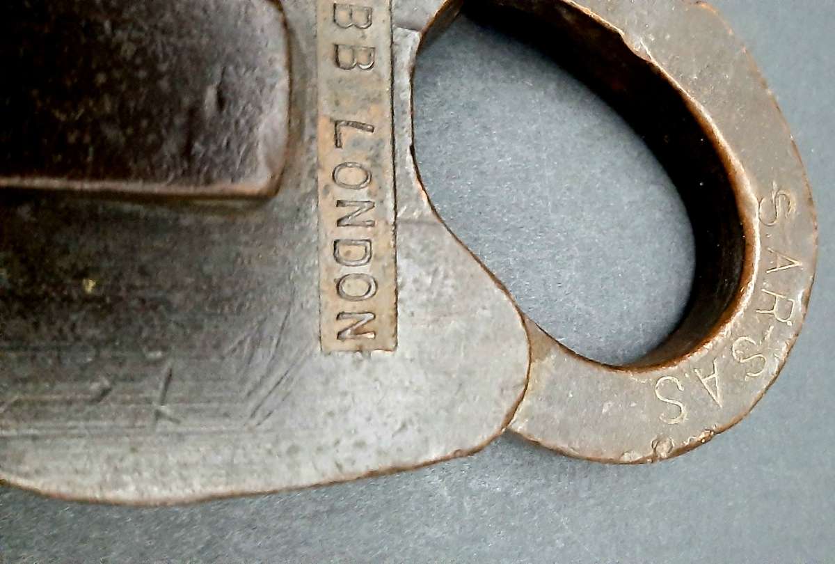 **RARE: 1960s SA Railways Brass Lever Padlock (Chubb, London) NO KEY ***