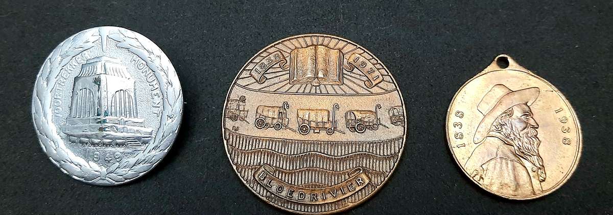 **LOT Mid-20th Century: South Africa Voortrekker Commemorative Medallions & Tokens x6 **