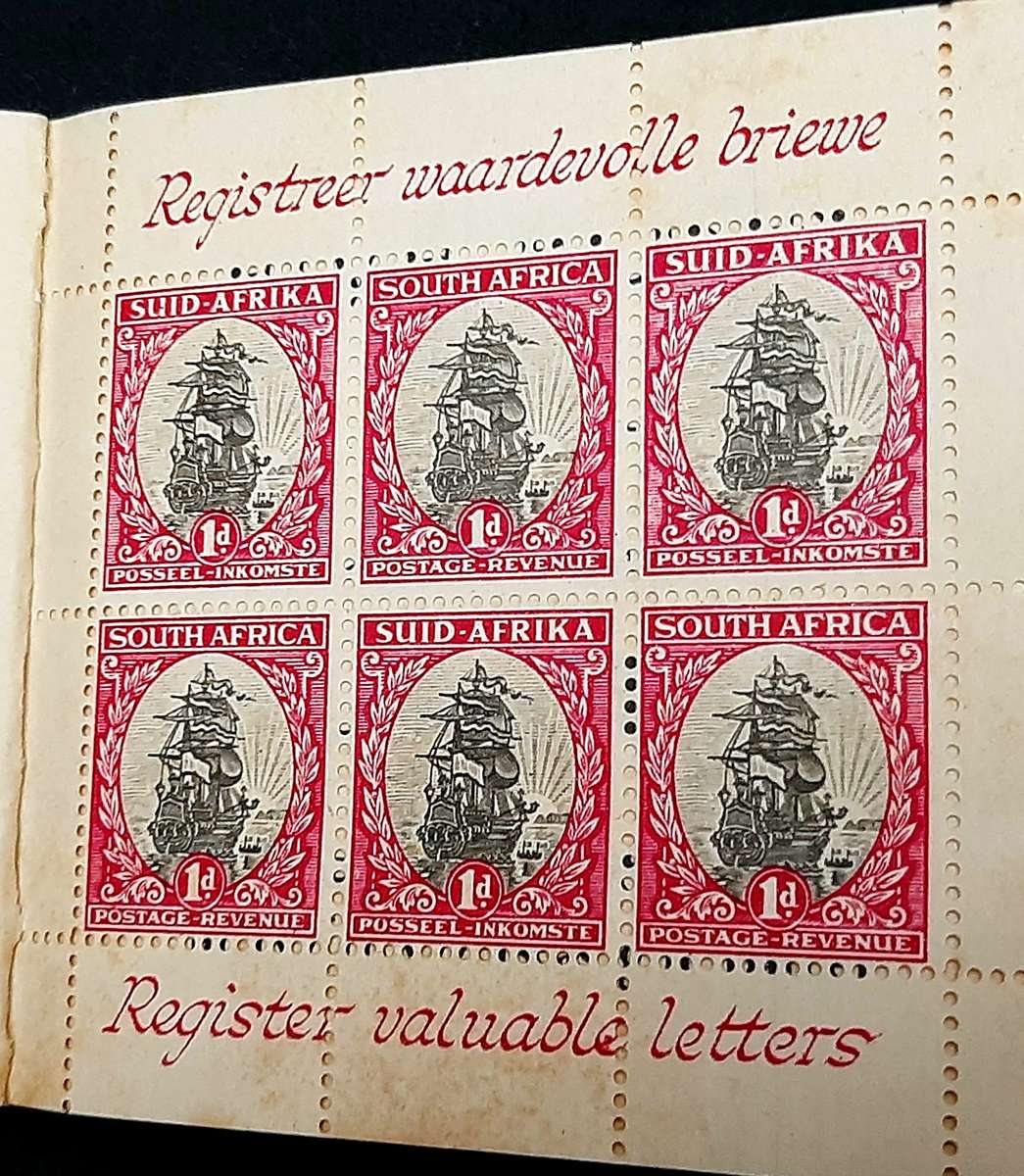 1930-1940 Union of South Africa: Stamp Booklet 36 x Revenue Stamps (UNUSED).