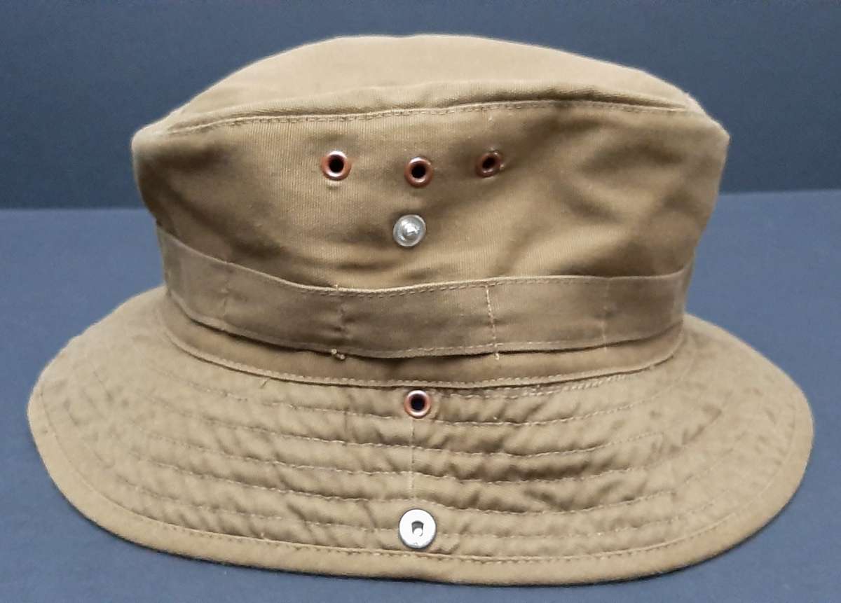 **Border War : 1980s SADF Nutria Bush Hat Size: 58 (Inscribed) **