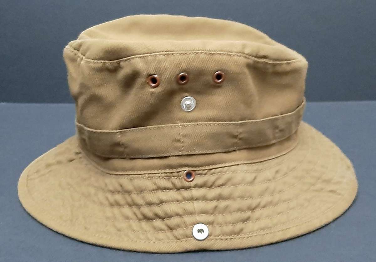 **Border War : 1980s SADF Nutria Bush Hat Size: 58 (Inscribed) **