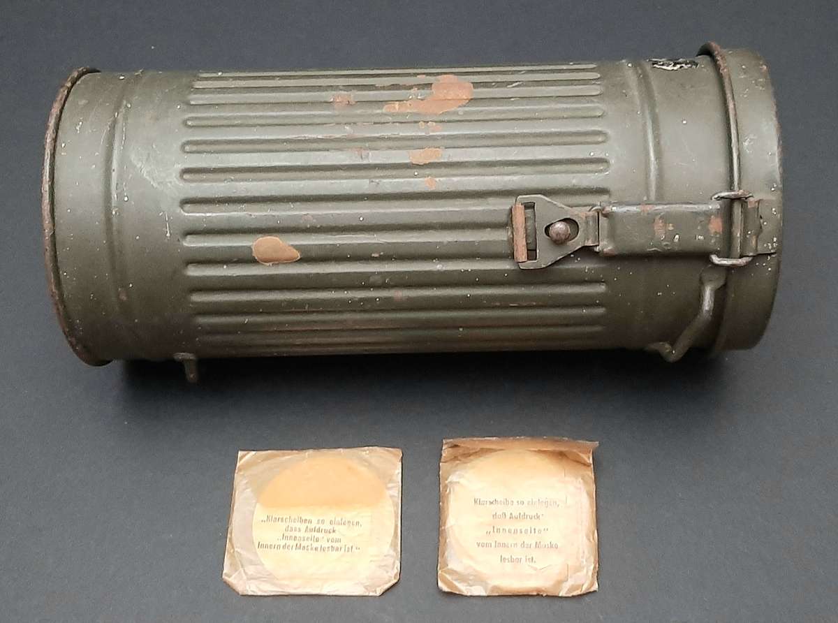 Rare WW2 German GM38 'Gasmasken Büchse' Canister with Lenses (Att. Jäger)