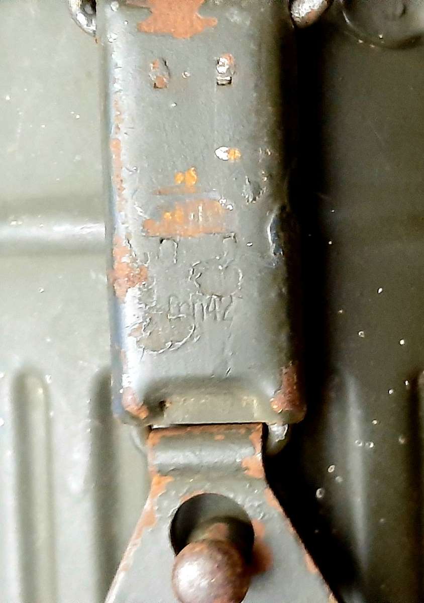 Rare WW2 German GM38 'Gasmasken Büchse' Canister with Lenses (Att. Jäger)