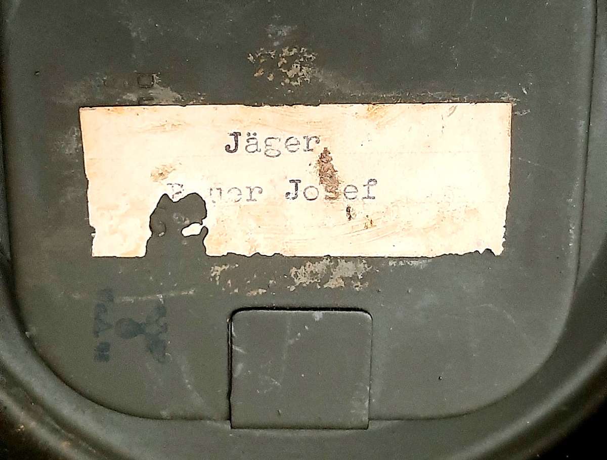 Rare WW2 German GM38 'Gasmasken Büchse' Canister with Lenses (Att. Jäger)