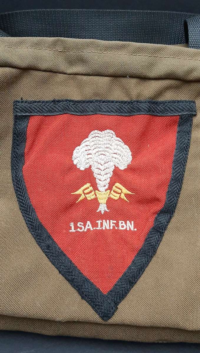 **Border War : 1980s SADF Large Nutria 1 S.A.I. Kit Bag w/ Unit Insignia (48 x 34 x 40cm)**