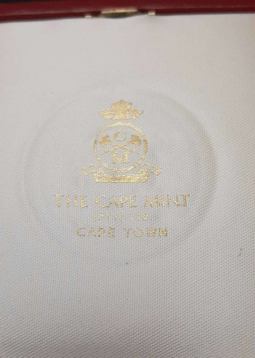 RARE: (XF+)  1982 SA 5th Intl. Radiological Congress .925 Silver Medallion w/ Case (29.18 gram).