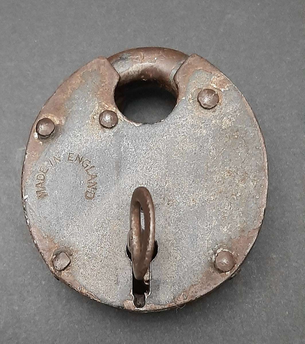 Late 19th Century: English Wrought Iron Padlock w/ Key  (Functional).