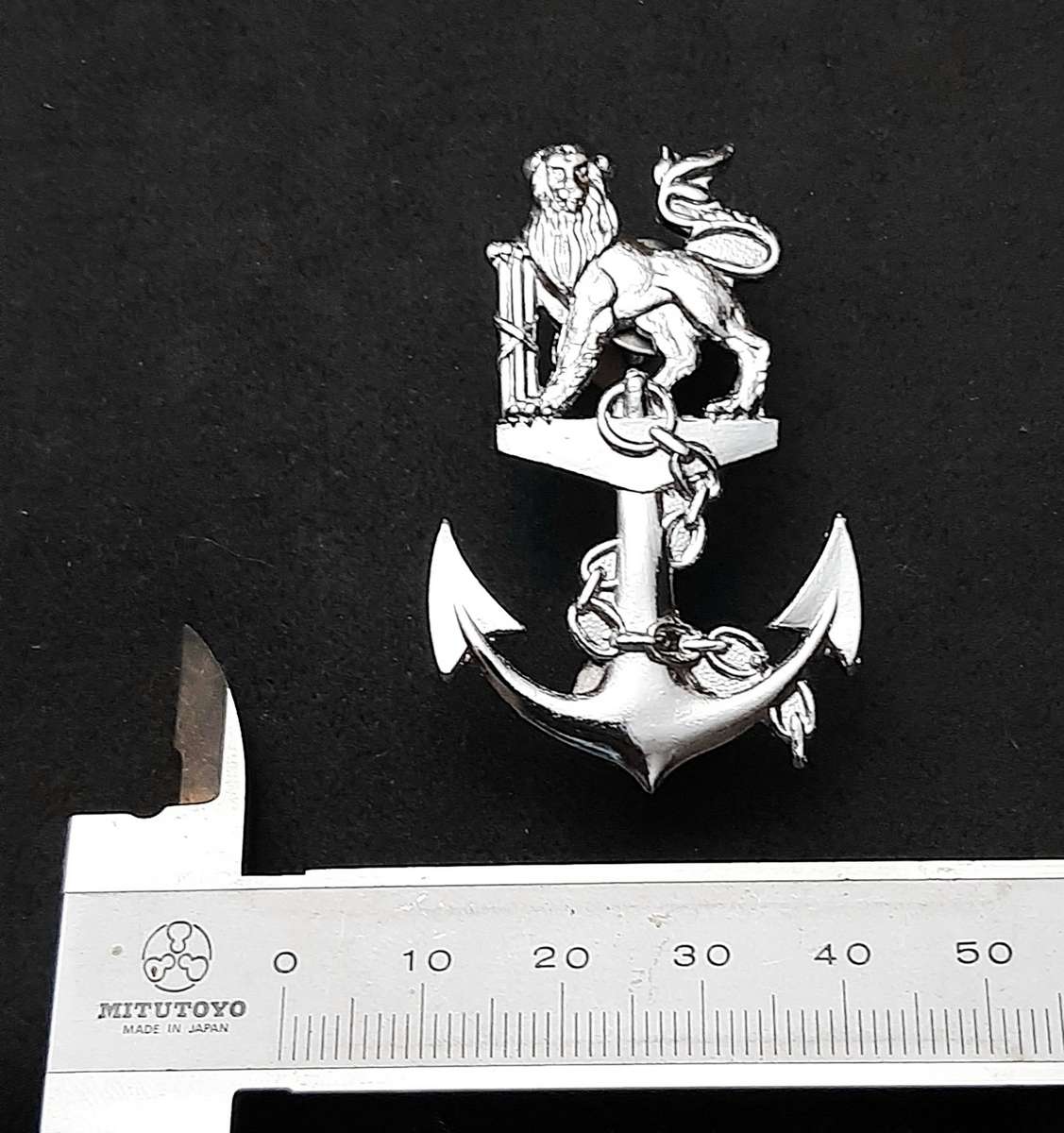 Border War: 1980s SA Navy Cadets Chromed Beret Badge ( All Screws).